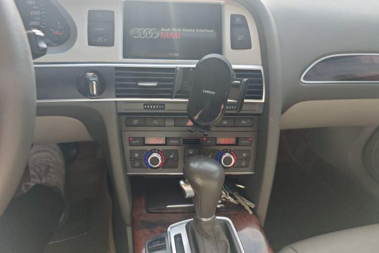 Used Audi A6L 2011 2.4L Comfort Edition Audio And AC Panel