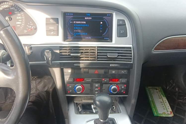 Used Audi A6L 2011 2.0 TFSI Automatic Standard Edition Audio And AC Panel