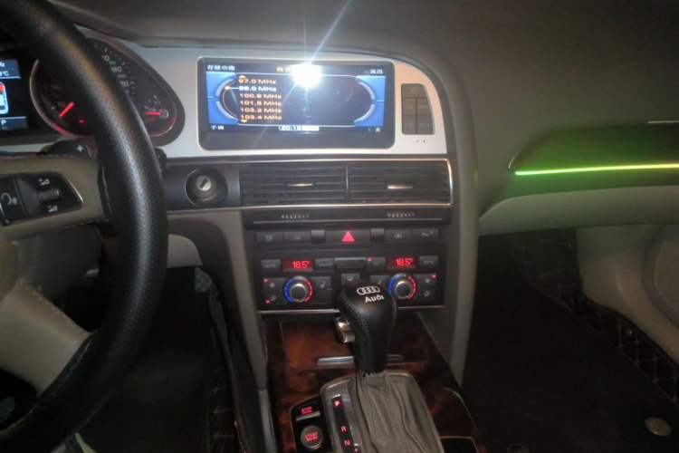 Used Audi A6L 2011 2.8 FSI Luxury Model Audio And AC Panel