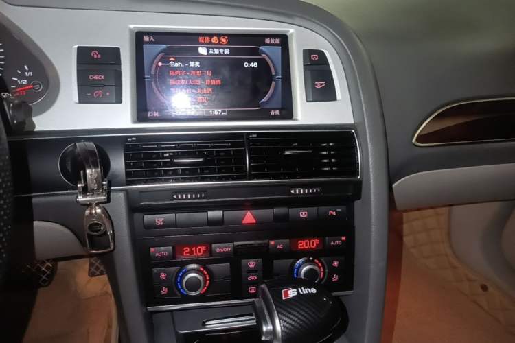 Used Audi A6L 2011 2.0 TFSI Automatic Standard Edition Audio And AC Panel