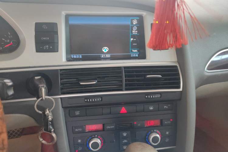Used Audi A6L 2011 2.0 TFSI Automatic Standard Edition Audio And AC Panel