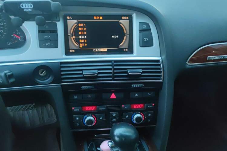 Used Audi A6L 2011 3.0 TFSI quattro Luxury Model Audio And AC Panel
