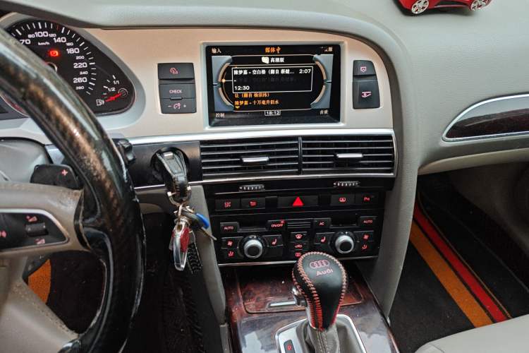 Used Audi A6L 2011 2.4L Technology Edition Audio And AC Panel