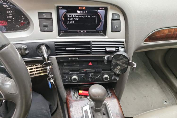 Used Audi A6L 2011 2.4L Technology Edition Audio And AC Panel