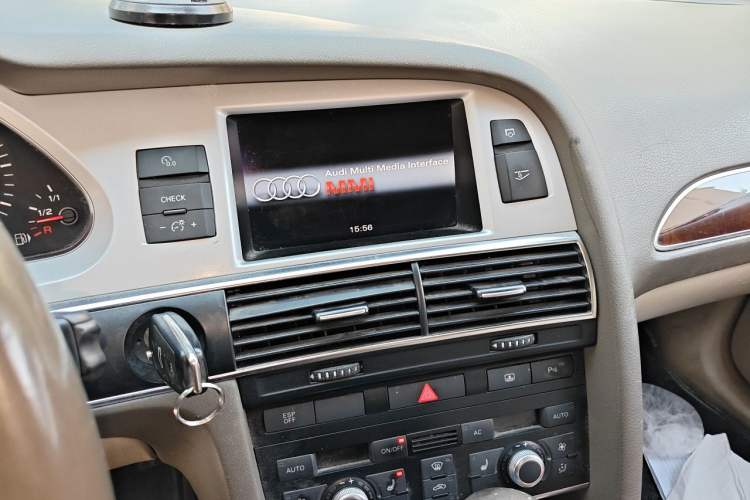 Used Audi A6L 2011 2.7 TDI Comfort Model Audio And AC Panel