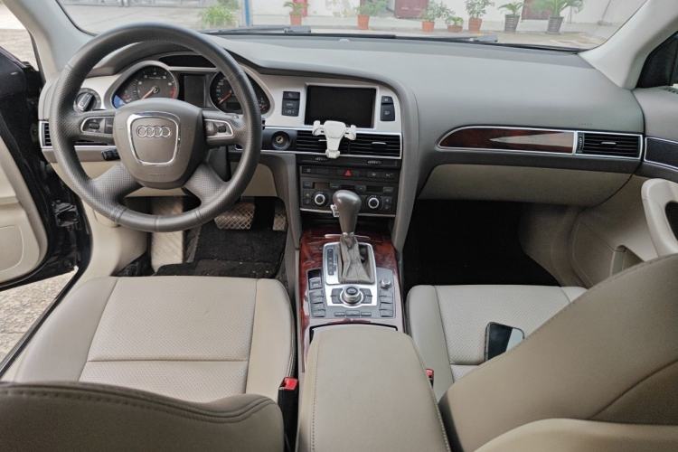 Used Audi A6L 2011 2.4L Technology Edition Center Console