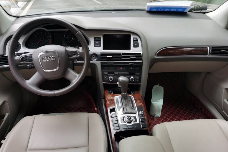 Used Audi A6L 2011 2.4L Technology Edition Center Console