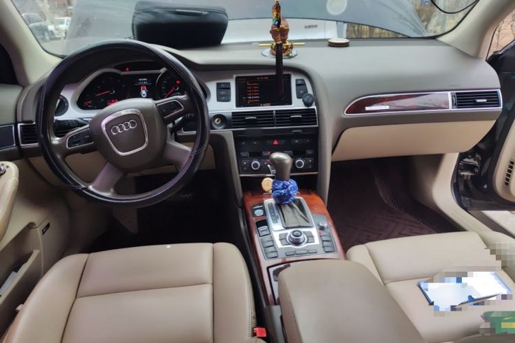 Used Audi A6L 2011 3.0 TFSI quattro Luxury Model Center Console