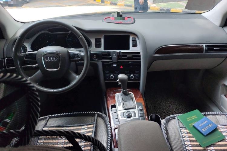 Used Audi A6L 2011 2.4L Technology Edition Center Console