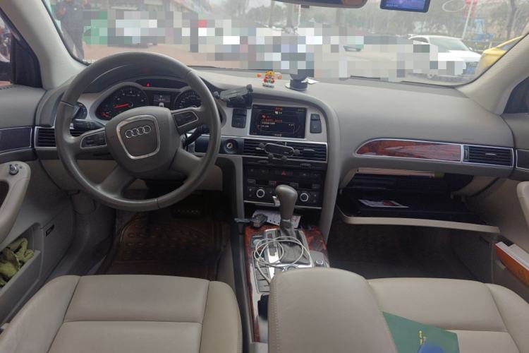 Used Audi A6L 2011 2.4L Technology Edition Center Console