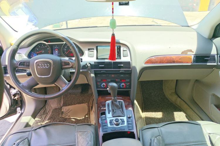 Used Audi A6L 2011 2.4L Technology Edition Center Console