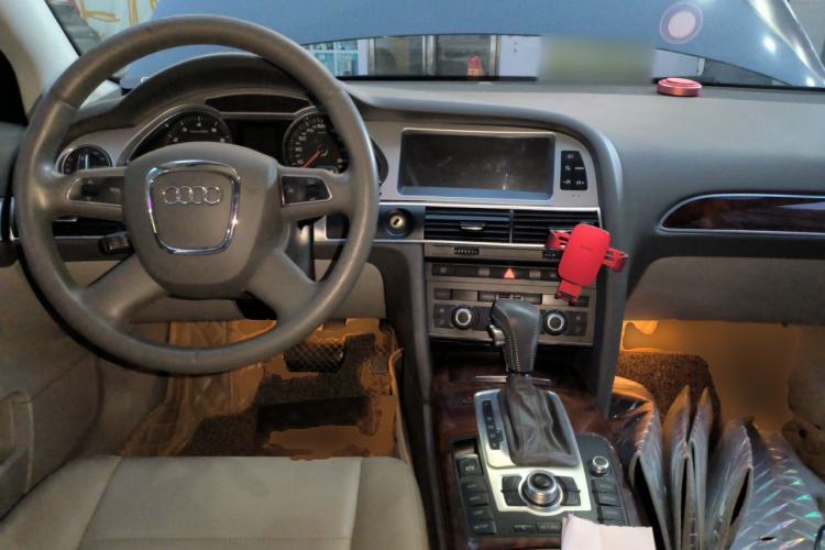 Used Audi A6L 2011 2.4L Technology Edition Center Console