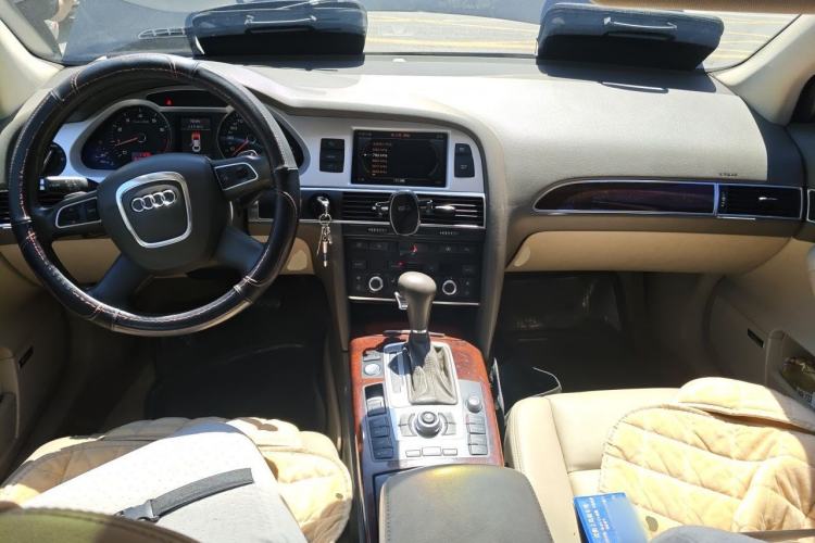 Used Audi A6L 2011 2.4L Technology Edition Center Console