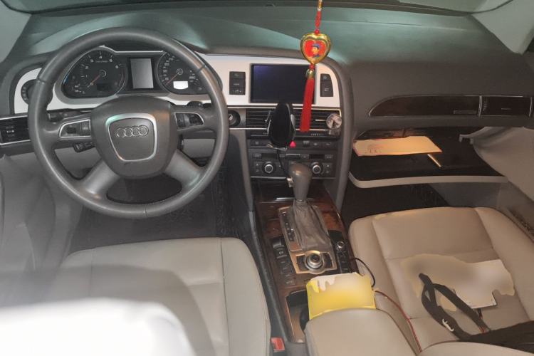 Used Audi A6L 2011 2.4L Technology Edition Center Console