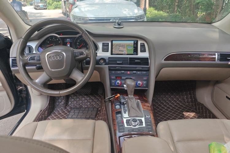 Used Audi A6L 2011 2.4L Comfort Edition Center Console