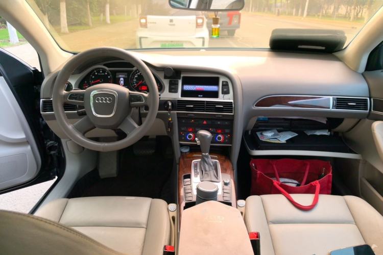 Used Audi A6L 2011 2.4L Technology Edition Center Console