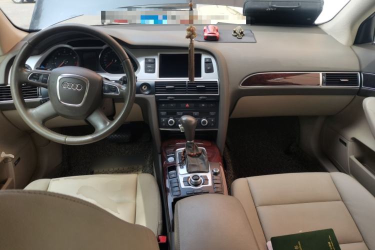 Used Audi A6L 2011 2.4L Comfort Edition Center Console