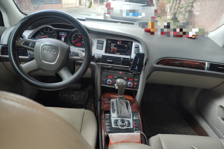 Used Audi A6L 2011 2.4L Technology Edition Center Console