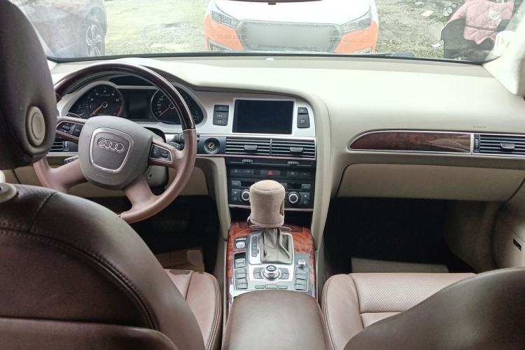 Used Audi A6L 2011 2.4L Comfort Edition Center Console