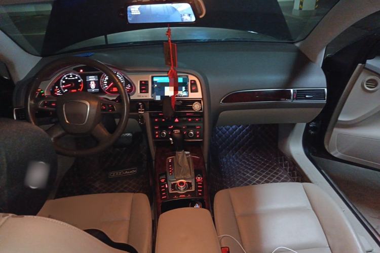 Used Audi A6L 2011 2.4L Technology Edition Center Console