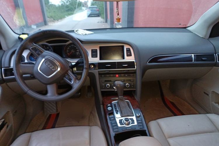 Used Audi A6L 2011 2.4L Comfort Edition Center Console
