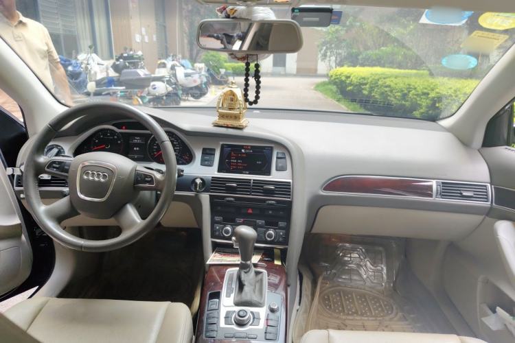 Used Audi A6L 2011 2.4L Technology Edition Center Console