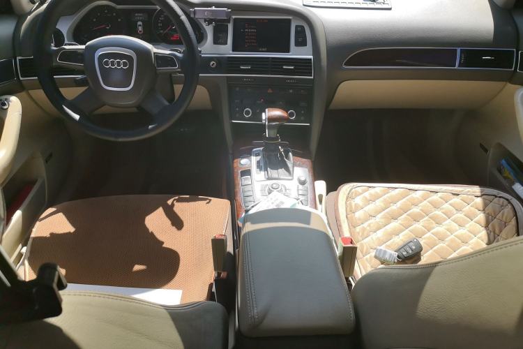 Used Audi A6L 2011 2.4L Comfort Edition Center Console