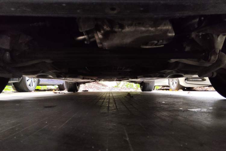 Used Audi A6L 2011 2.0 TFSI Automatic Standard Edition Chassis Front