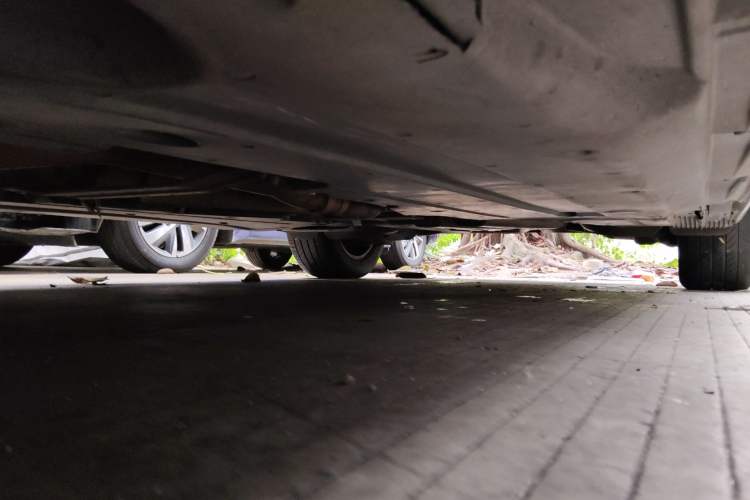 Used Audi A6L 2011 2.0 TFSI Automatic Standard Edition Chassis Front Left