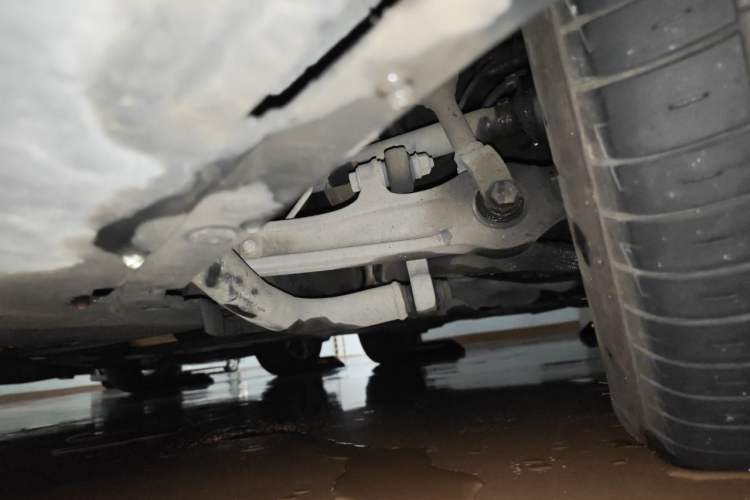 Used Audi A6L 2011 2.0 TFSI Automatic Standard Edition Chassis Front Left