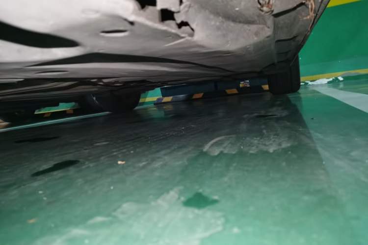 Used Audi A6L 2011 2.0 TFSI automatic Comfort trim Chassis Front Left