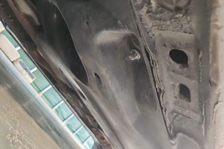 Used Audi A6L 2011 2.4L Comfort Edition Chassis Front Left