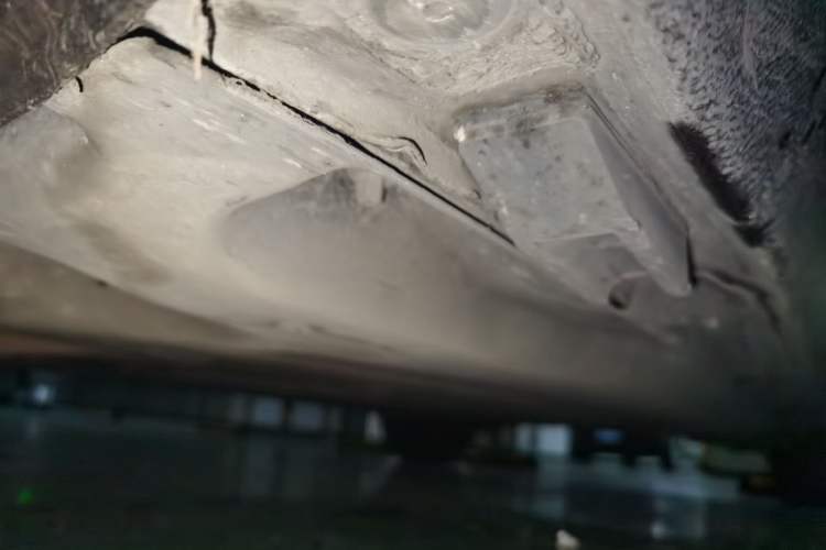 Used Audi A6L 2011 2.0 TFSI automatic Comfort trim Chassis Front Left