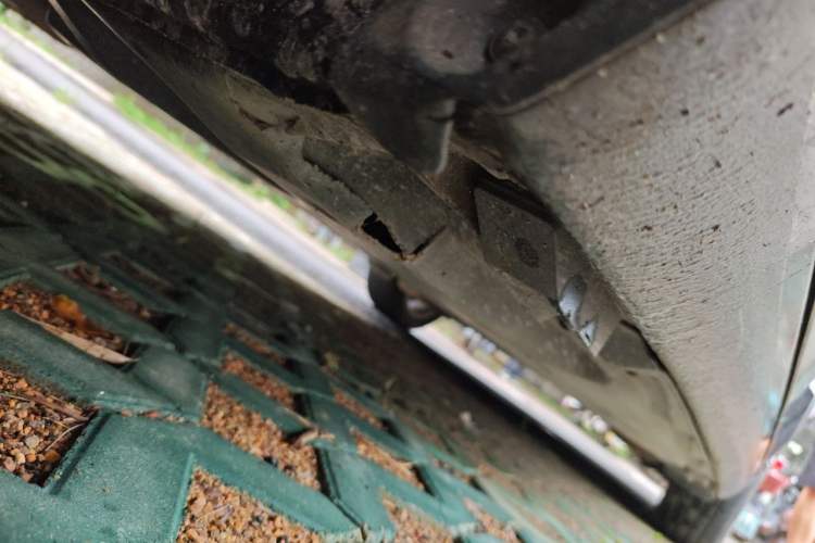 Used Audi A6L 2011 2.8 FSI Comfort Model Chassis Front Left