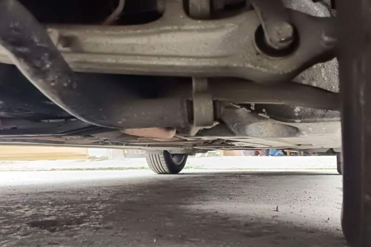 Used Audi A6L 2011 2.4L Comfort Edition Chassis Front Left