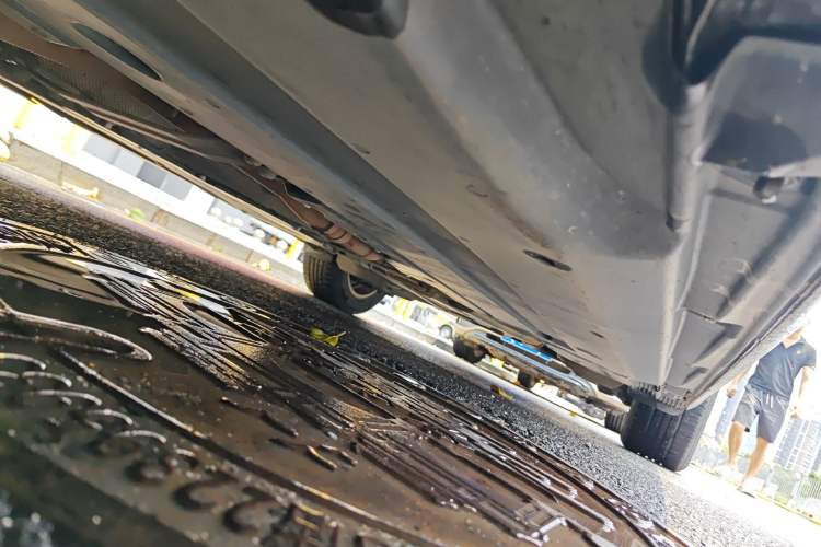 Used Audi A6L 2011 2.0 TFSI Automatic Standard Edition Chassis Front Left