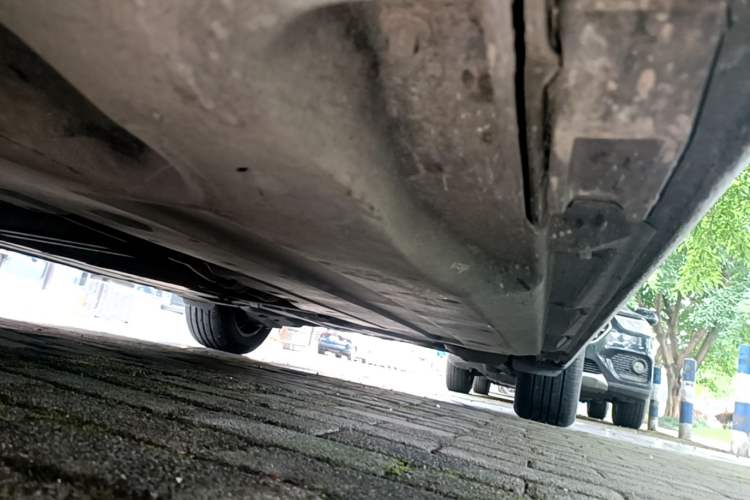 Used Audi A6L 2011 2.0 TFSI Automatic Standard Edition Chassis Front Left