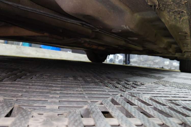 Used Audi A6L 2011 2.0 TFSI Automatic Standard Edition Chassis Front Left