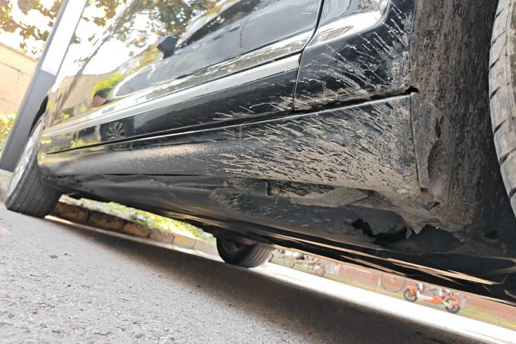 Used Audi A6L 2011 2.7 TDI Comfort Model Chassis Front Right
