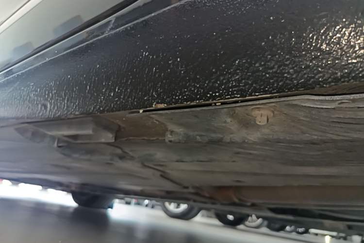 Used Audi A6L 2011 2.0 TFSI Automatic Standard Edition Chassis Rear Left