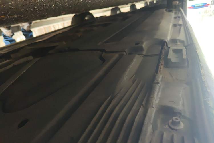 Used Audi A6L 2011 3.0 TFSI quattro Luxury Model Chassis Rear Left