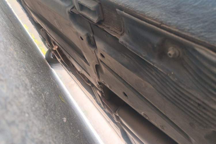 Used Audi A6L 2011 2.0 TFSI Automatic Standard Edition Chassis Rear Left