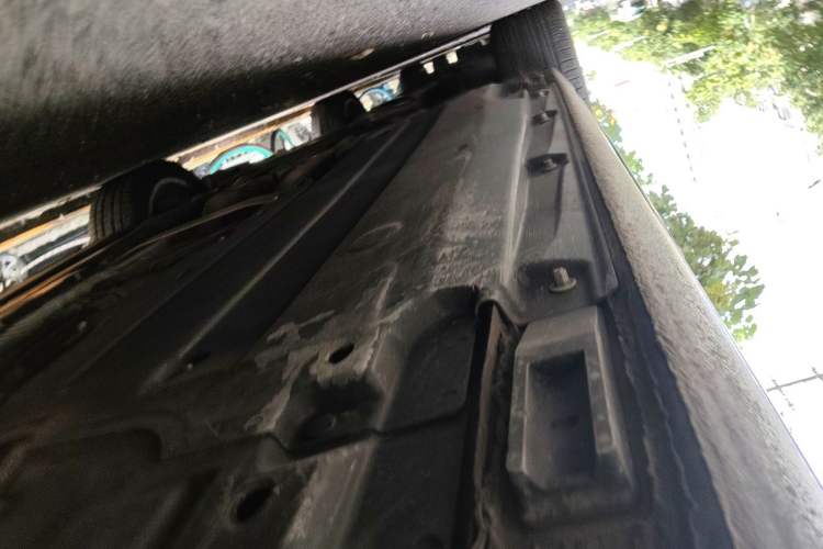 Used Audi A6L 2011 2.8 FSI Comfort Model Chassis Rear Left
