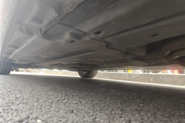 Used Audi A6L 2011 2.7 TDI Comfort Model Chassis Rear Left