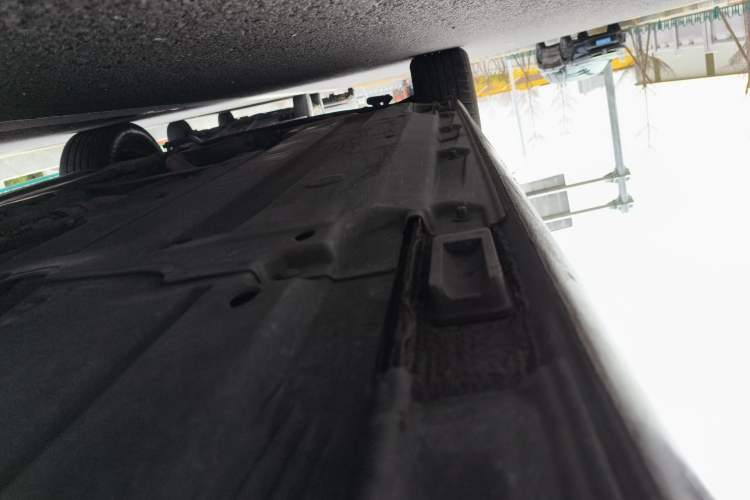 Used Audi A6L 2011 2.0 TFSI automatic Comfort trim Chassis Rear Left