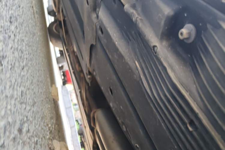 Used Audi A6L 2011 2.0 TFSI automatic Comfort trim Chassis Rear Left