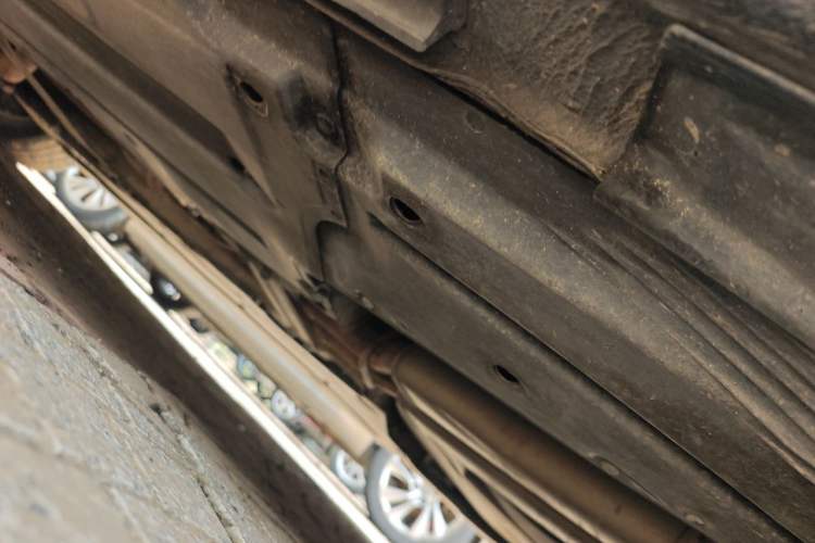 Used Audi A6L 2011 2.0 TFSI Automatic Standard Edition Chassis Rear Left