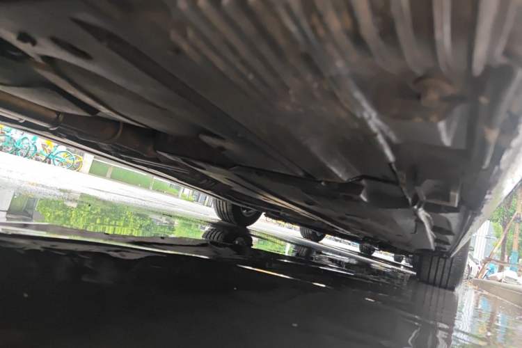 Used Audi A6L 2011 2.0 TFSI automatic Comfort trim Chassis Rear Right