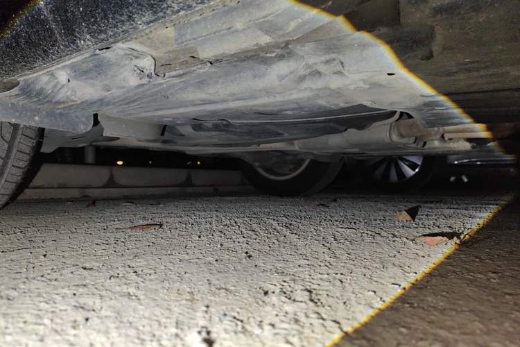 Used Audi A6L 2011 2.0 TFSI automatic Comfort trim Chassis Rear Right