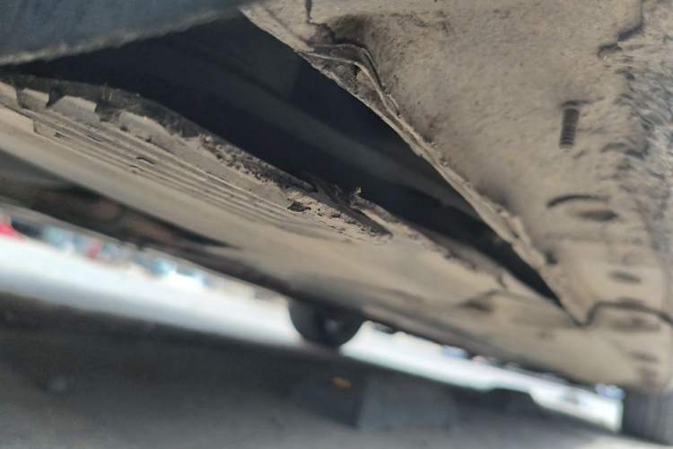 Used Audi A6L 2011 2.0 TFSI Automatic Standard Edition Chassis Rear Right